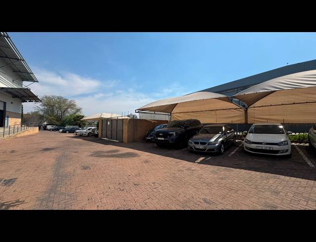 500M² WAREHOUSE TO LET IN LINBRO PARK
